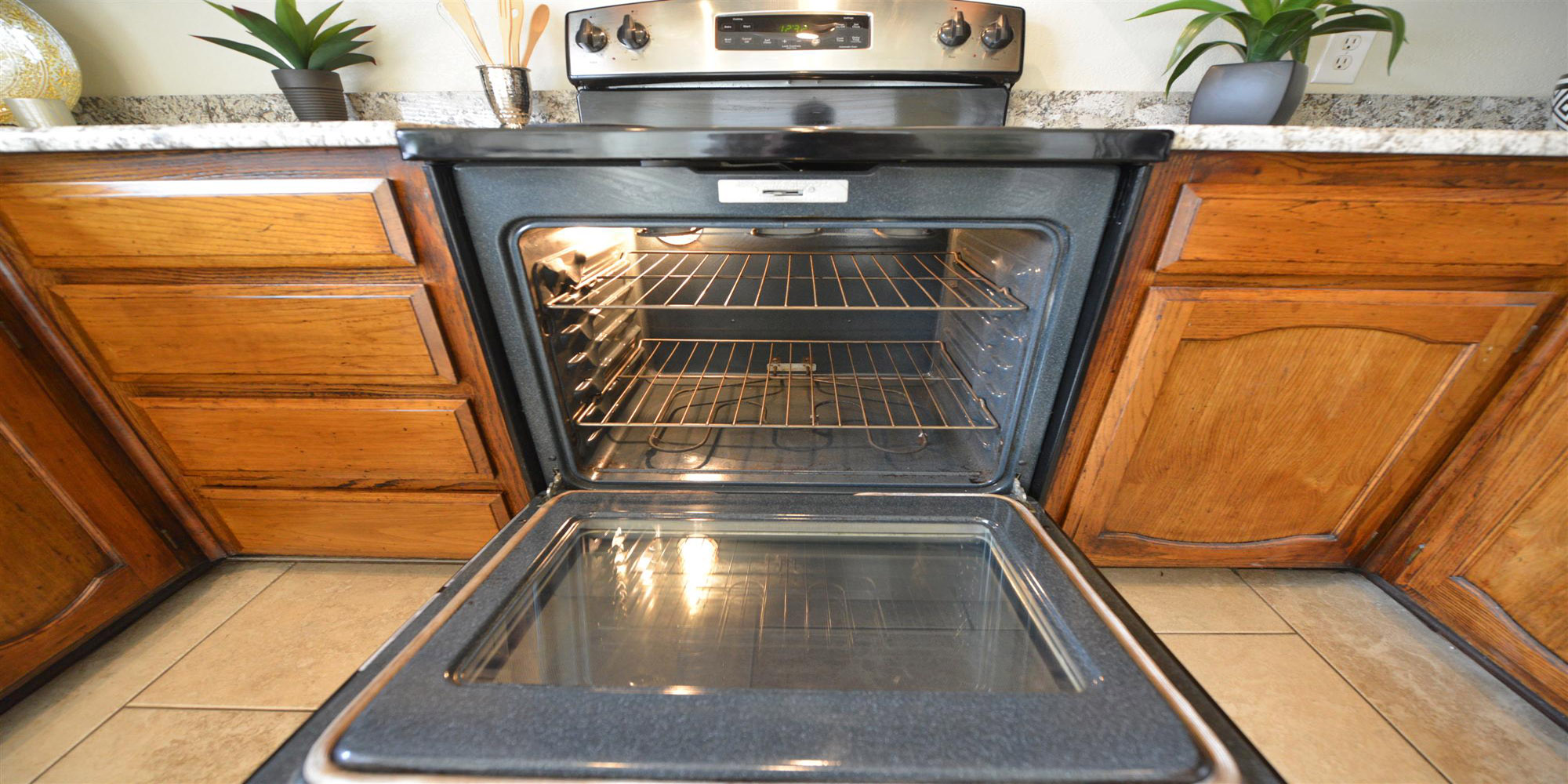 Clean Stove and Oven